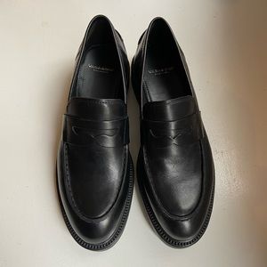 Vagabond Penny Loafers 39